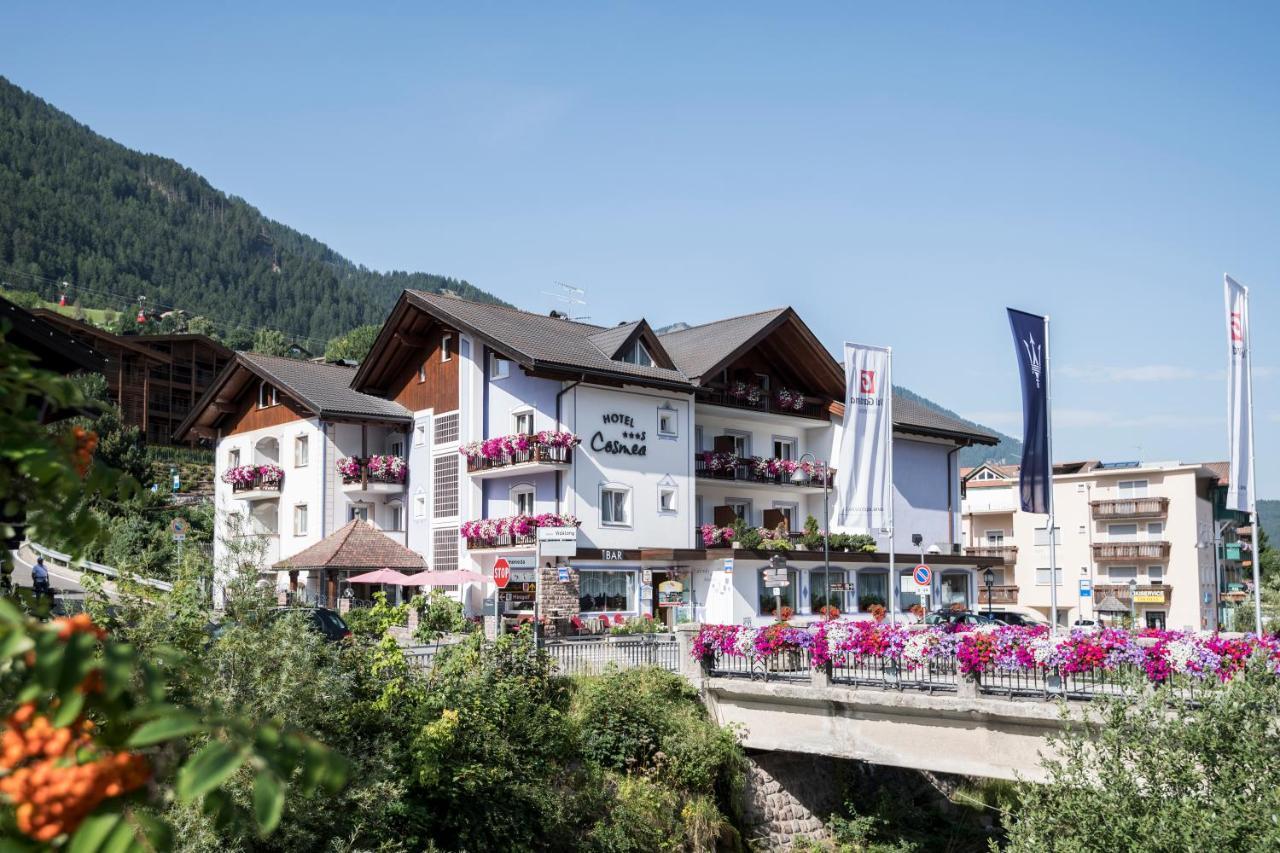 Hotel Cosmea St. Ulrich in Gröden Exterior foto